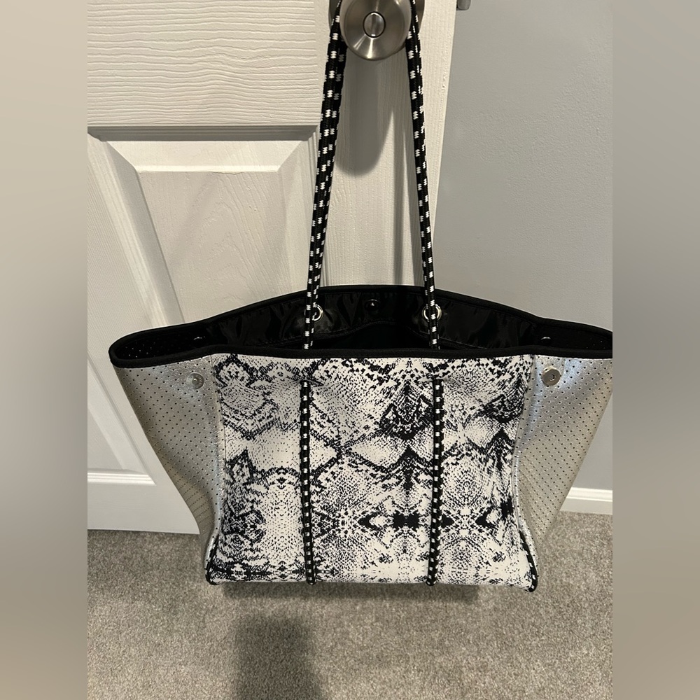 3 piece Neoprene tote bag.